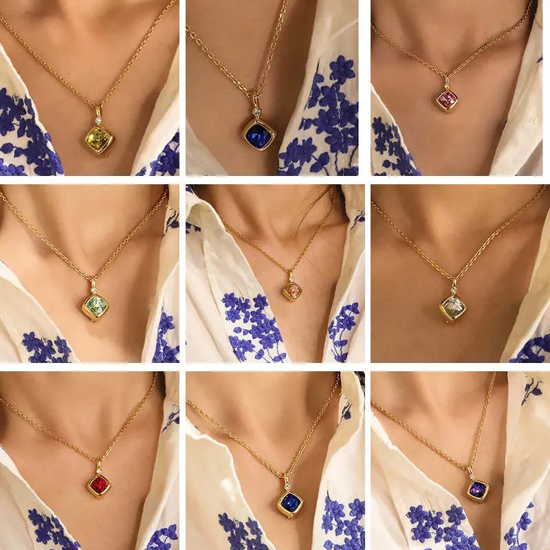 10 Style in 1 Pendant Necklace Jewelry Set