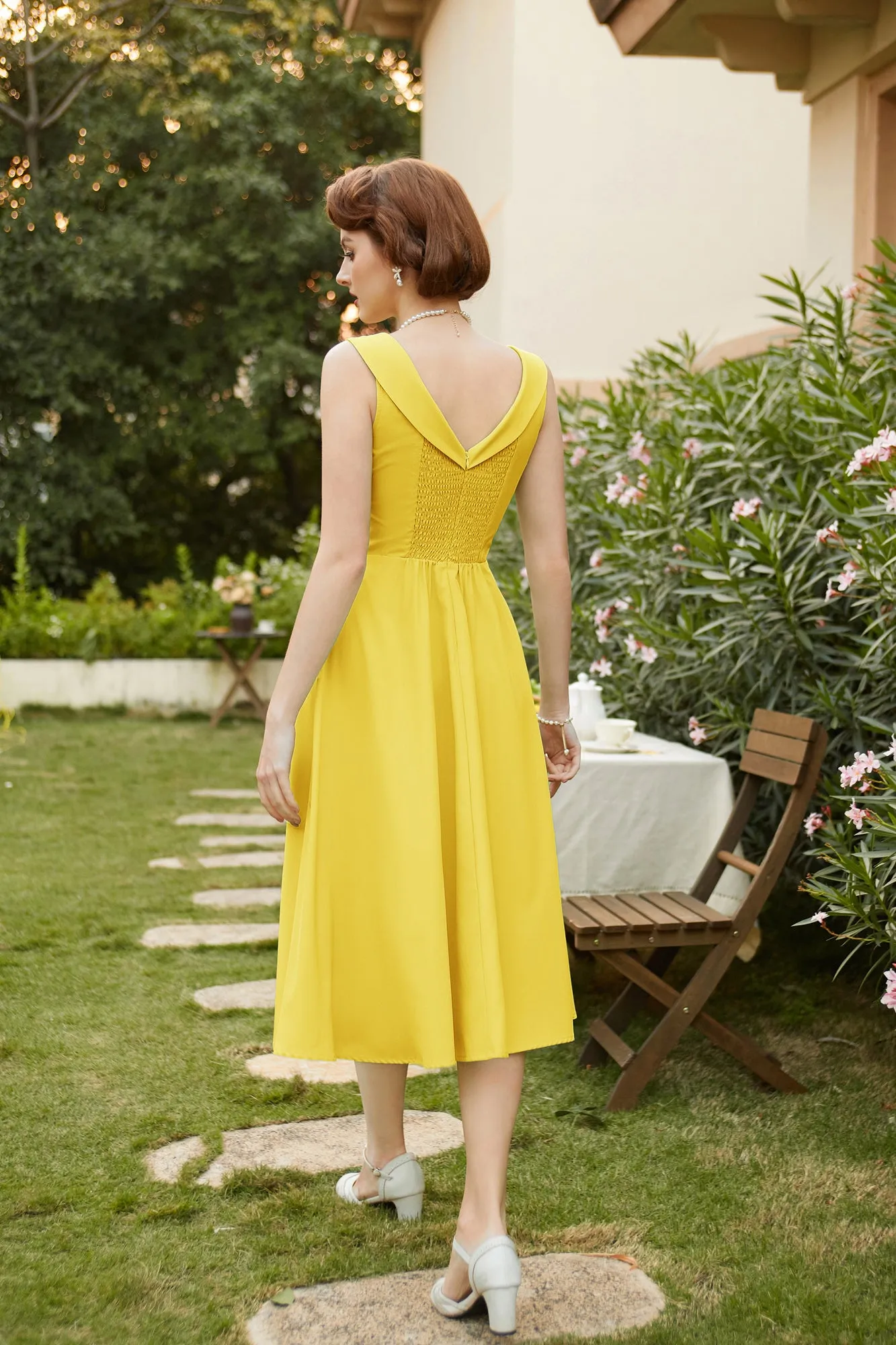 1950s Vintage Cocktail Swing Dresses Summer Square Neck Sleeveless A-Line Midi Dress with Pockets