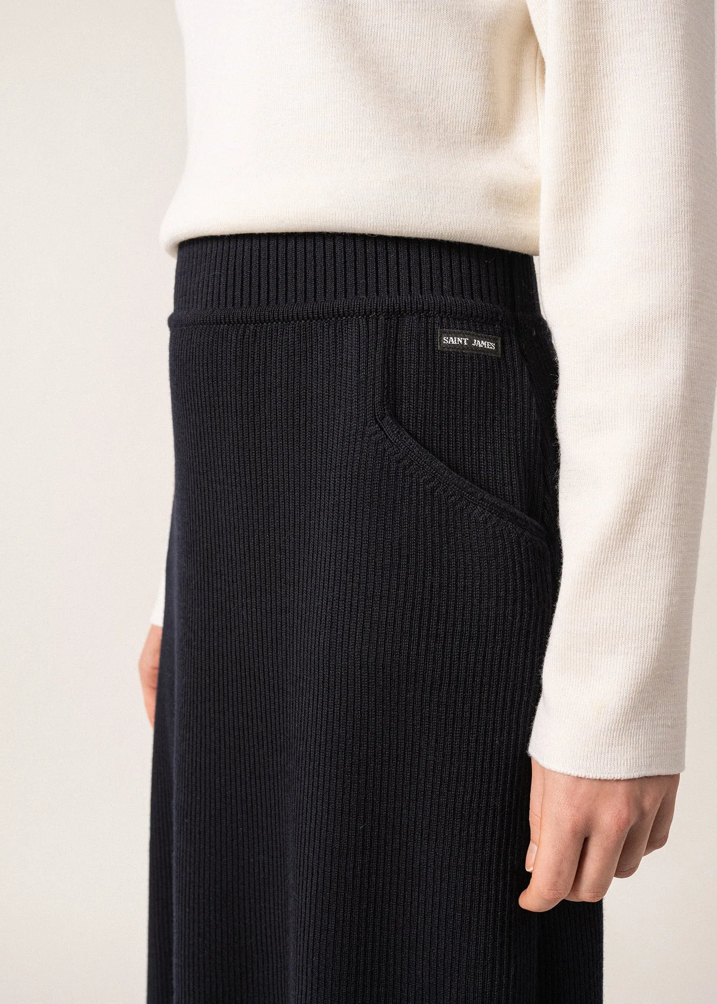 Artigues Straight Wool Skirt - in ribbed fabric (NAVY)