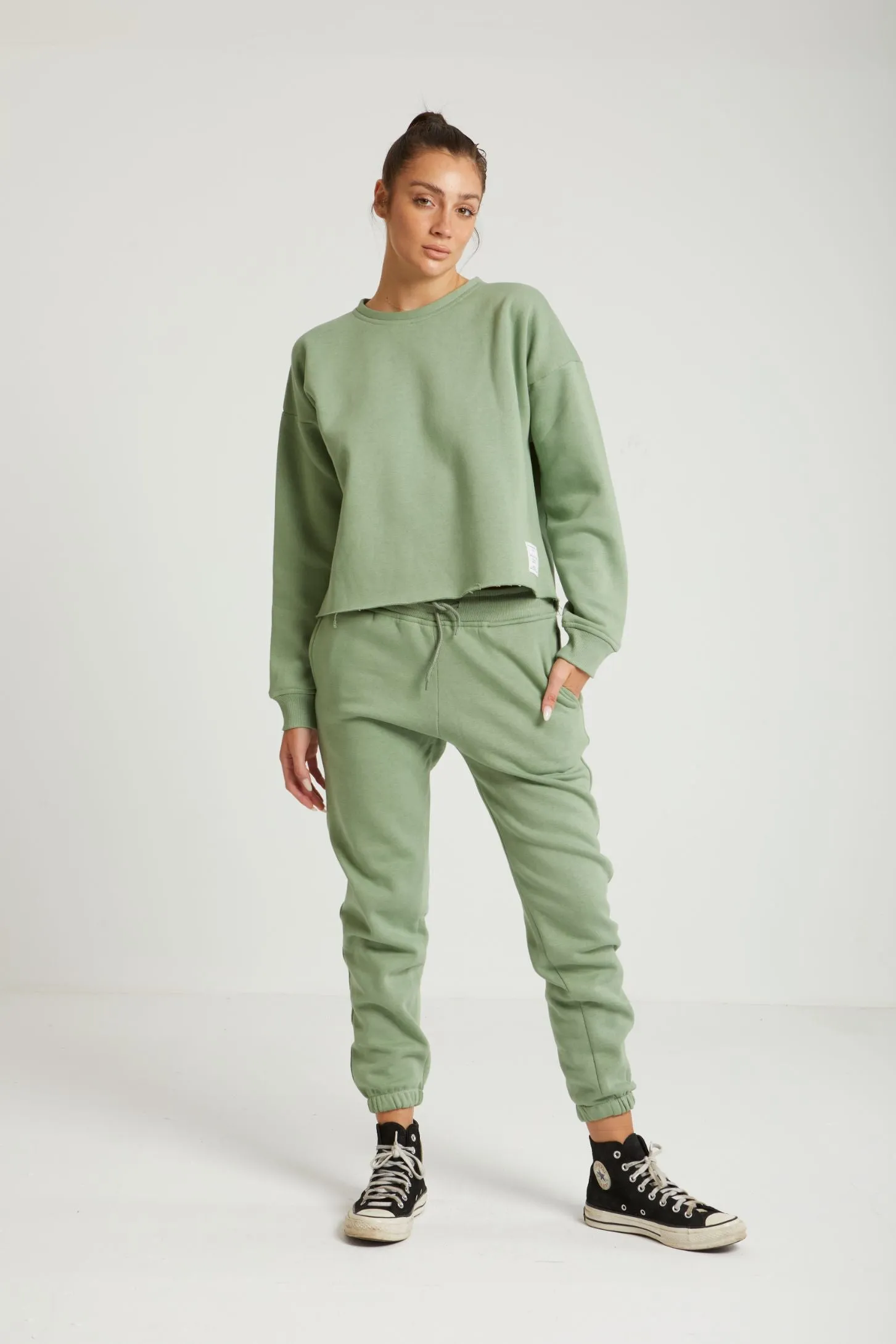 CROPPED ULTIMATE SWEATSHIRT - MINT GREEN