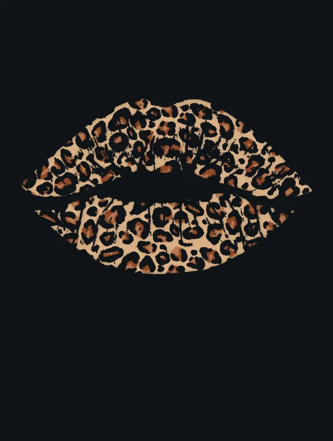 LEOPARD KISS CROP - BLACK