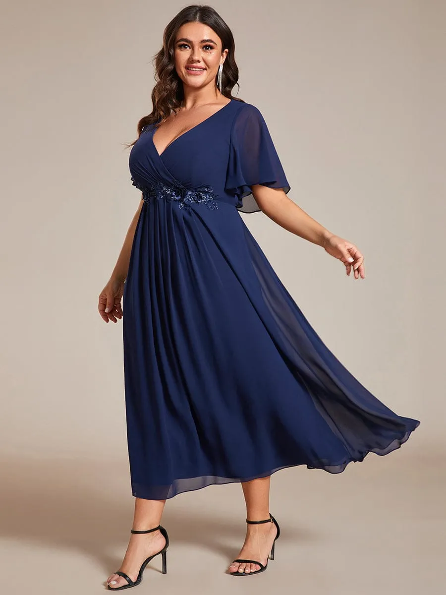 Plus Size Elegant Short Sleeves V-Neck Floral Applique Wedding Guest Dress